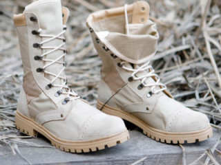 История развития военной обуви